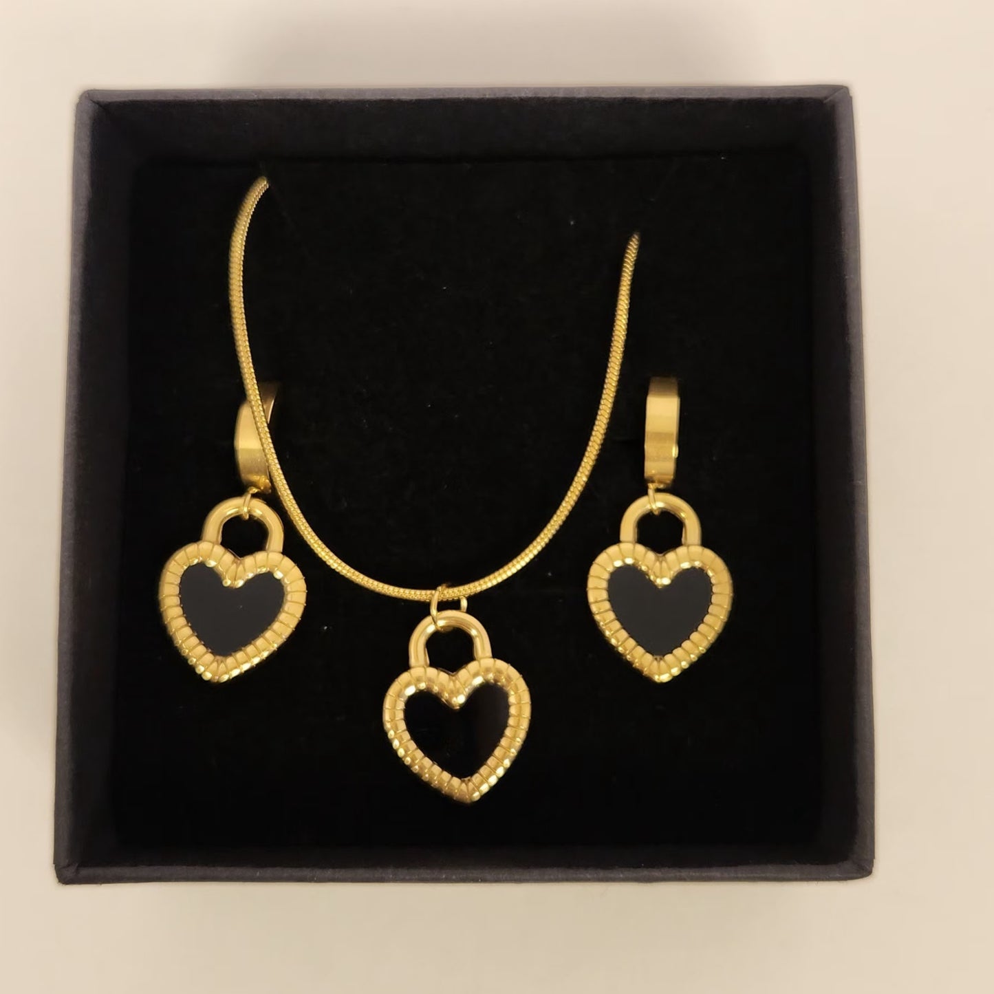 Elegant Heartbeat Jewelry Set